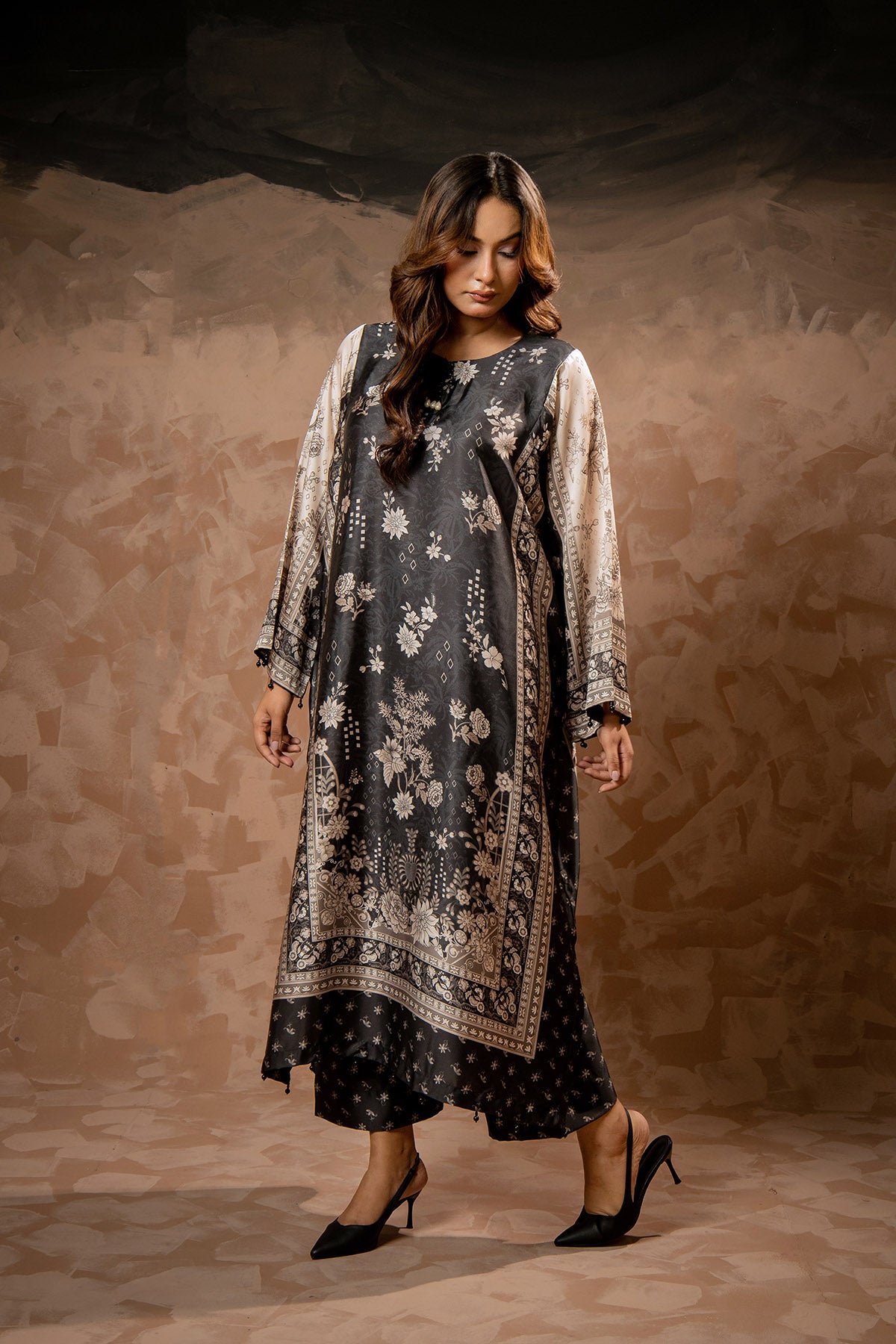 Noir Bloom Printed Shamose Silk 2-Piece