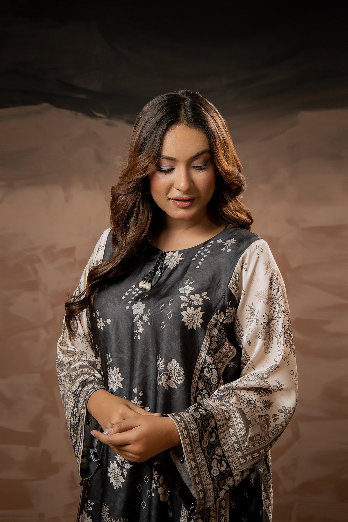 Noir Bloom Printed Shamose Silk 2-Piece