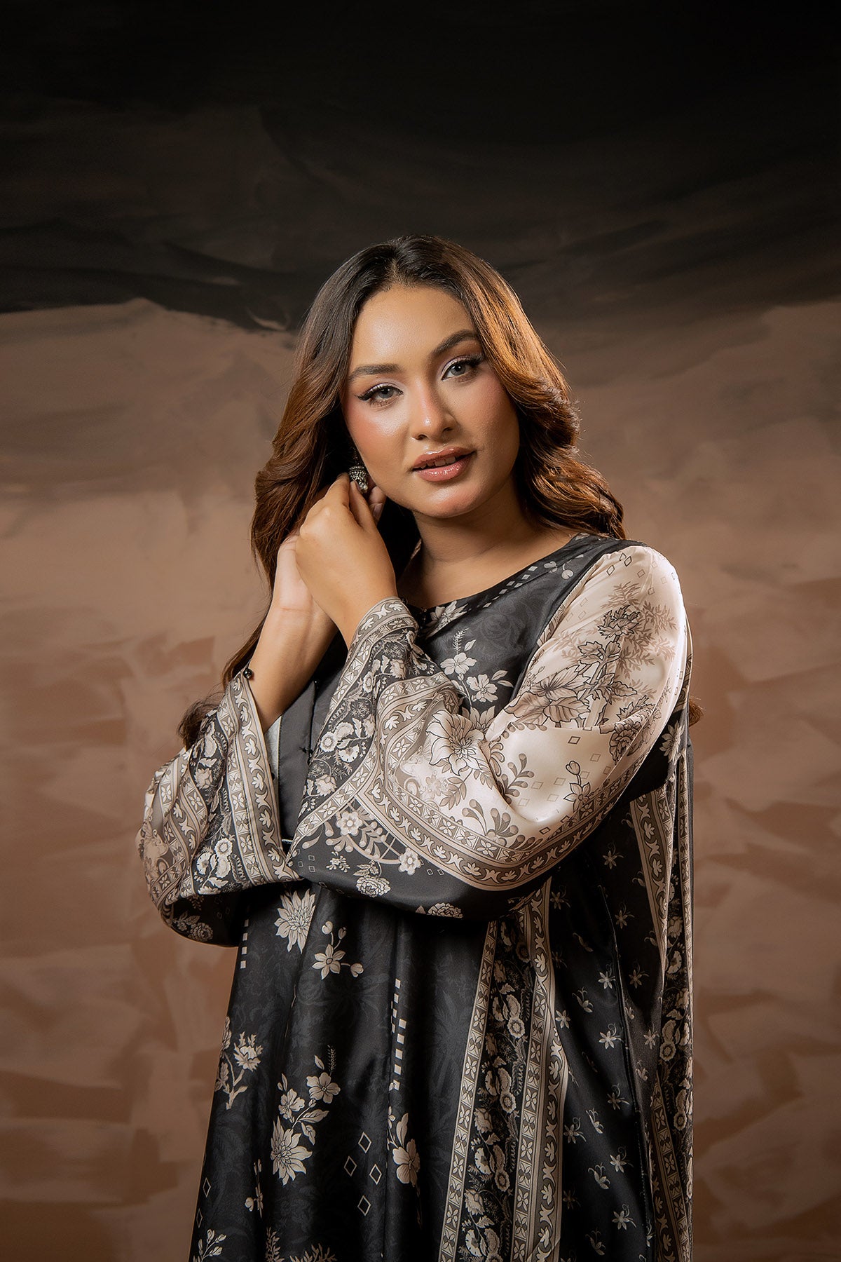 Noir Bloom Printed Shamose Silk 2-Piece