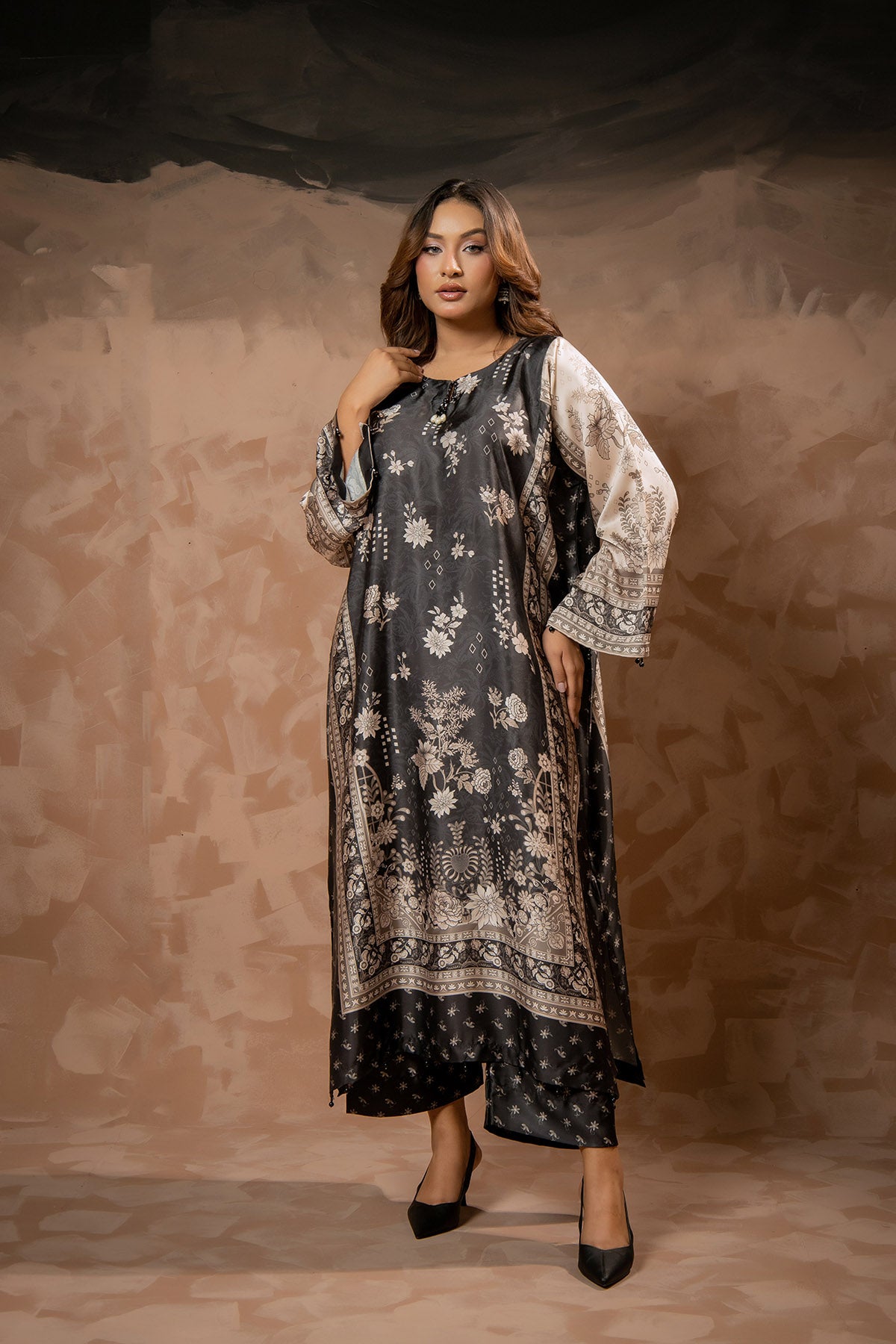 Noir Bloom Printed Shamose Silk 2-Piece